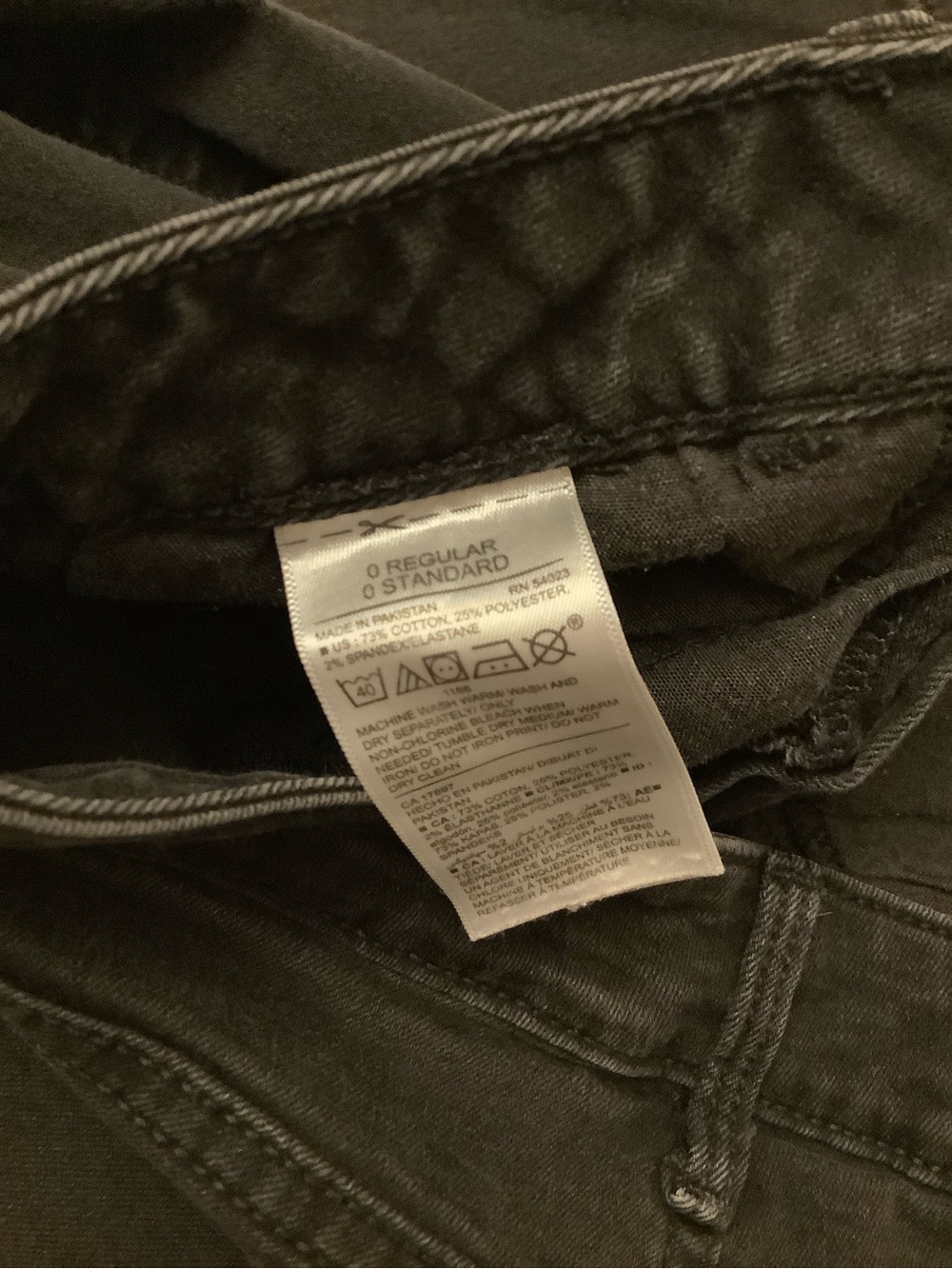 Old Navy Rockstar Low Rise Black Jeans 0 - Picture 8 of 9